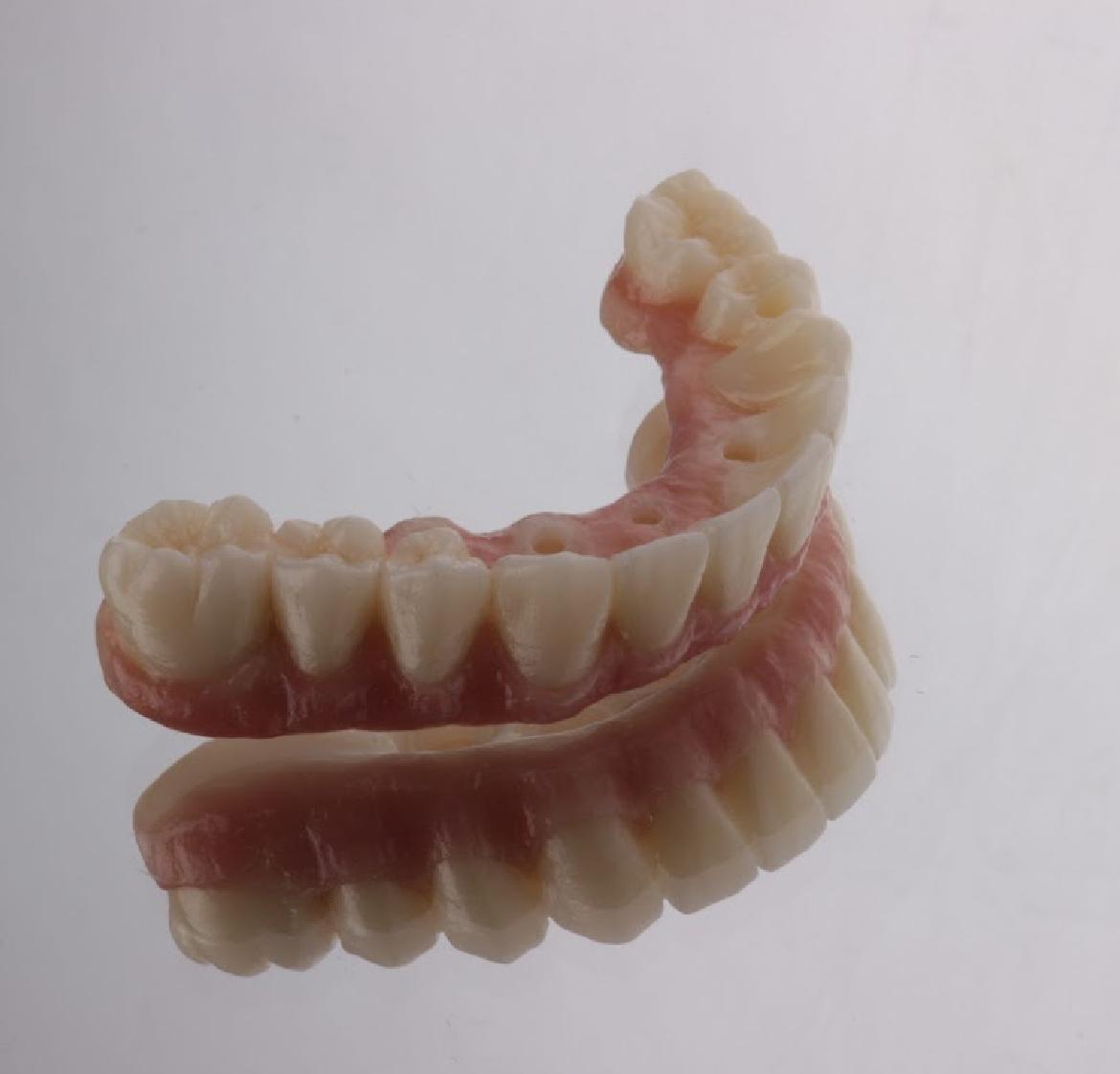 Modelos odontológicos impressos com arcadas dentárias